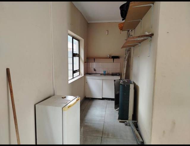 OFFICE PROPERTY TO RENT IN CAPRICORN